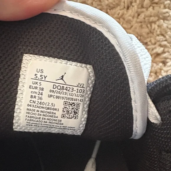 Nike Jordan’s - Picture 3 of 4